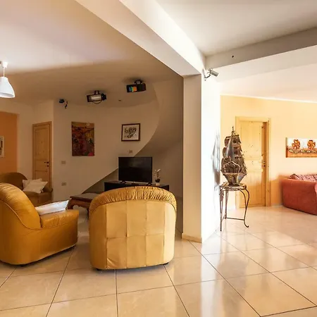San Giulia Villa *